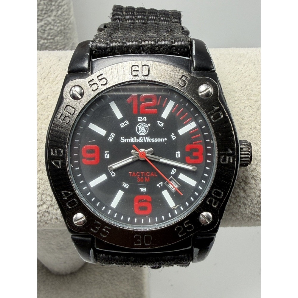 Smith & Wesson Tactical Mens Watch New Battery 42MM 7.5" Nylon Band